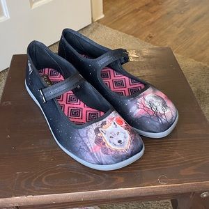 Chocolaticas Mary Jane “Wolf” flats Size 7